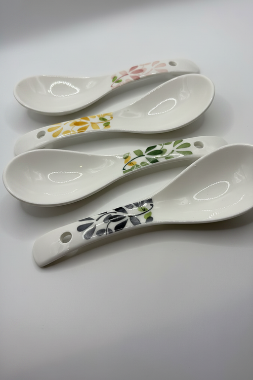 Ceramic spoons resized
